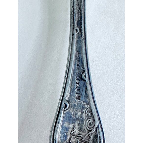 Rogers Bros A1 Large Serving Spoon Silverware Silver Plated Grape Pattern 1847 - Picture 6 of 16